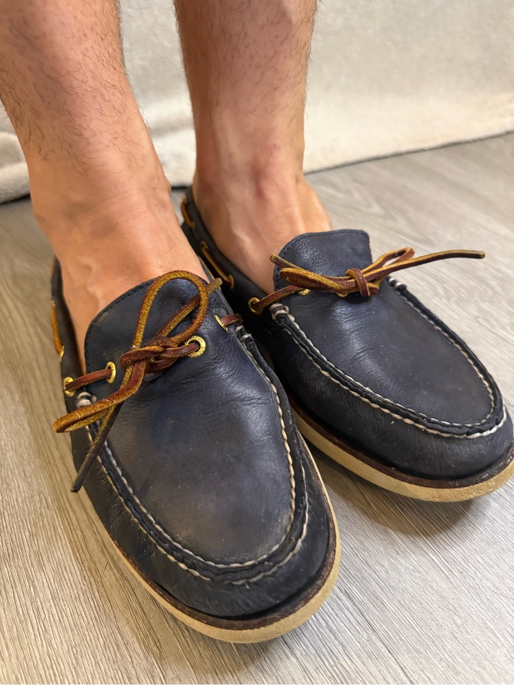 Sperry Navy Leather Boat Shoes with Brown Laces - size 8.5